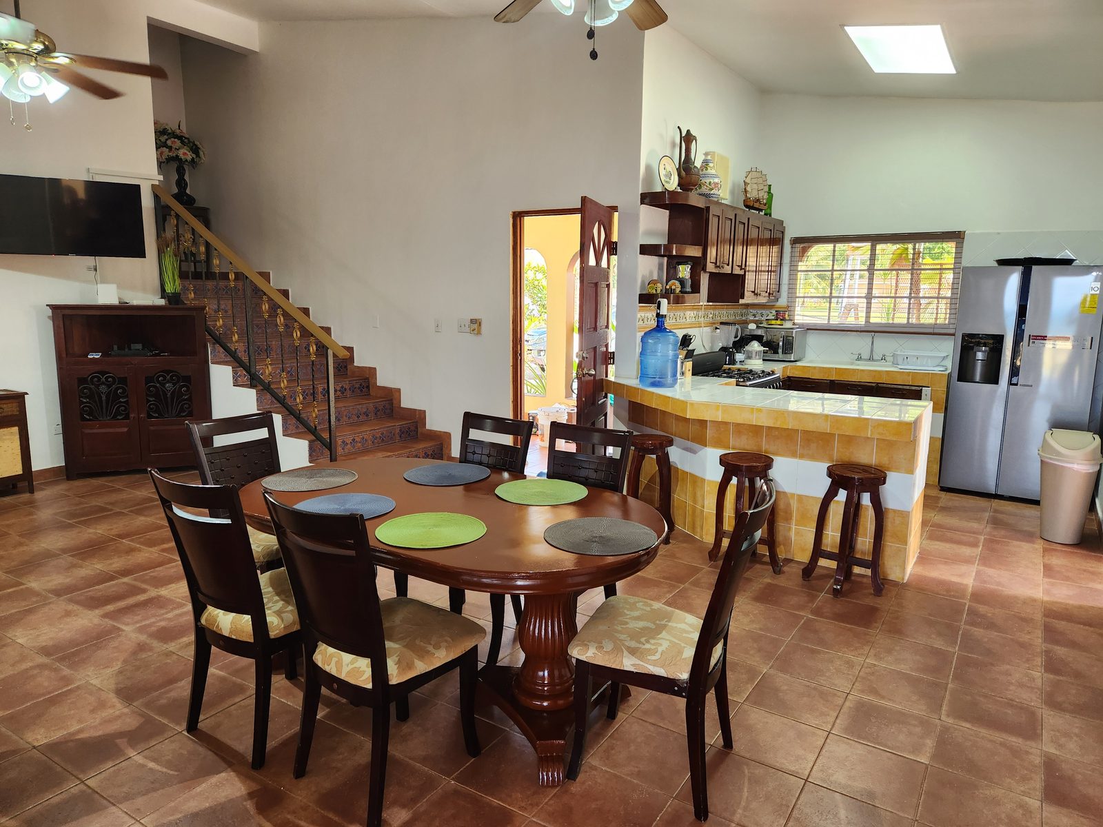 Open dining room and kitchen